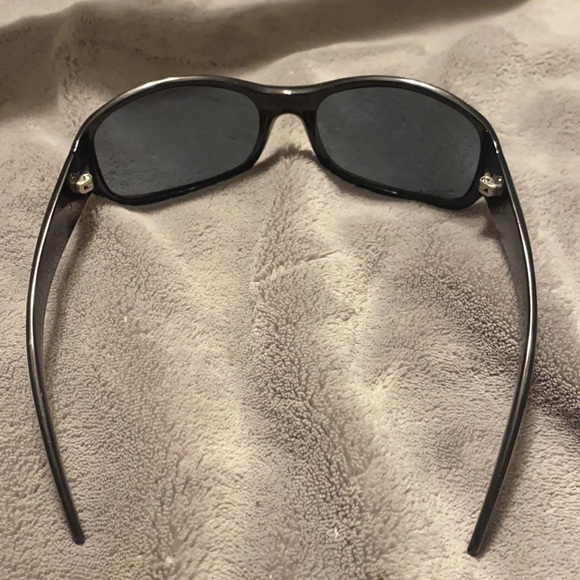 Women’s Prada sunglasses - Picture 4 of 6